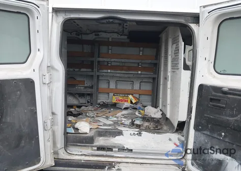 2015 Ford Transit-250 z USA, uszkodzony, nr VIN 1FTNR1ZM7FKA88940